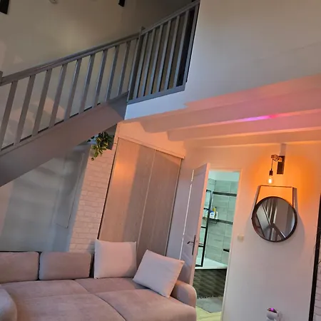 Jolie Maison *